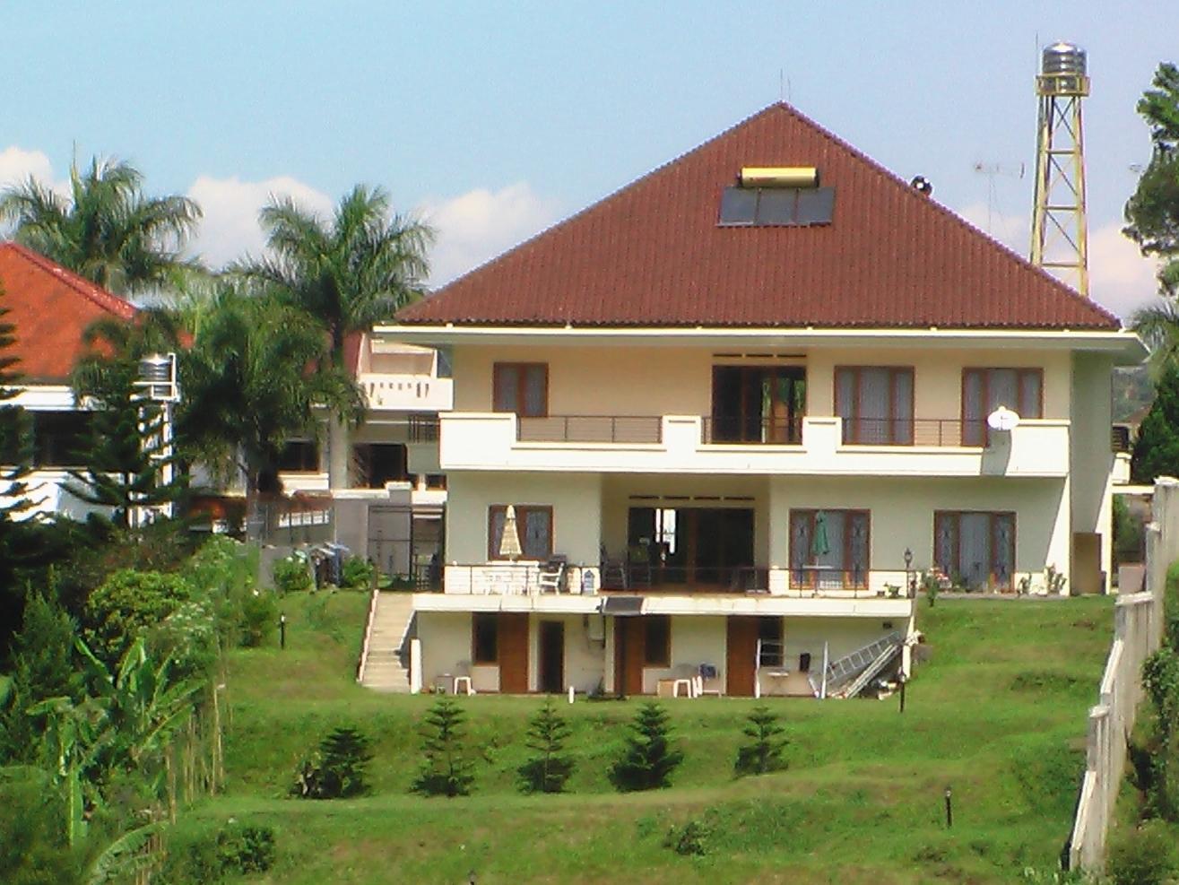 Puri Bernadi Guest House Лембанг Екстериор снимка