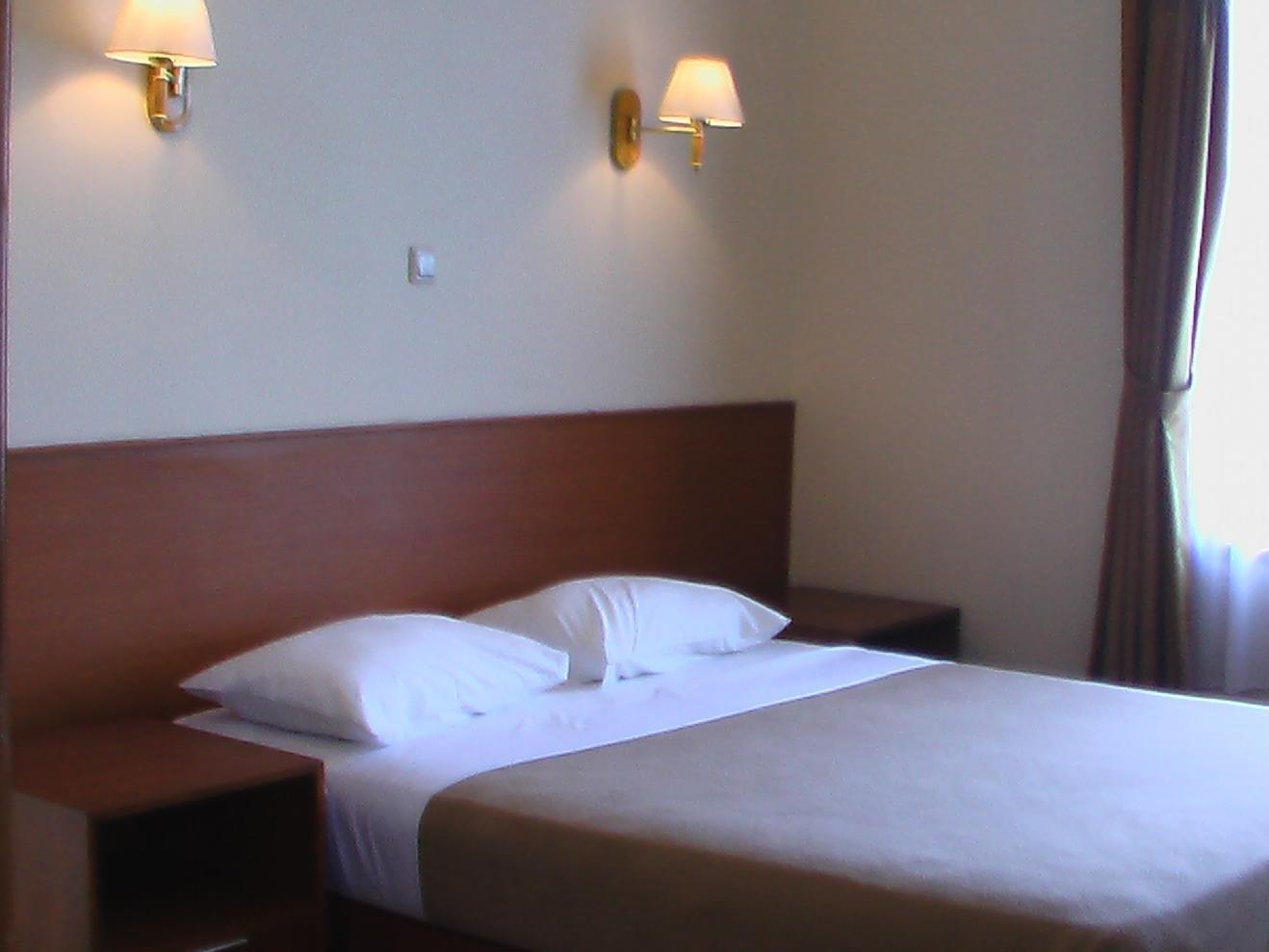 Puri Bernadi Guest House Лембанг Екстериор снимка