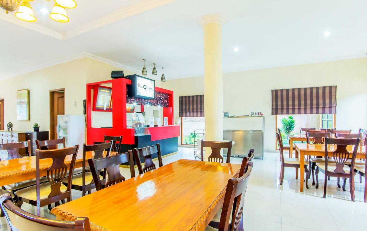 Puri Bernadi Guest House Лембанг Екстериор снимка