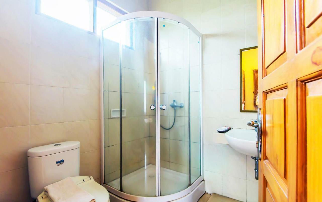 Puri Bernadi Guest House Лембанг Екстериор снимка